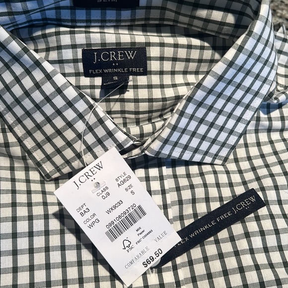 J. Crew - Secret wash button down shirt - Picture 2 of 9